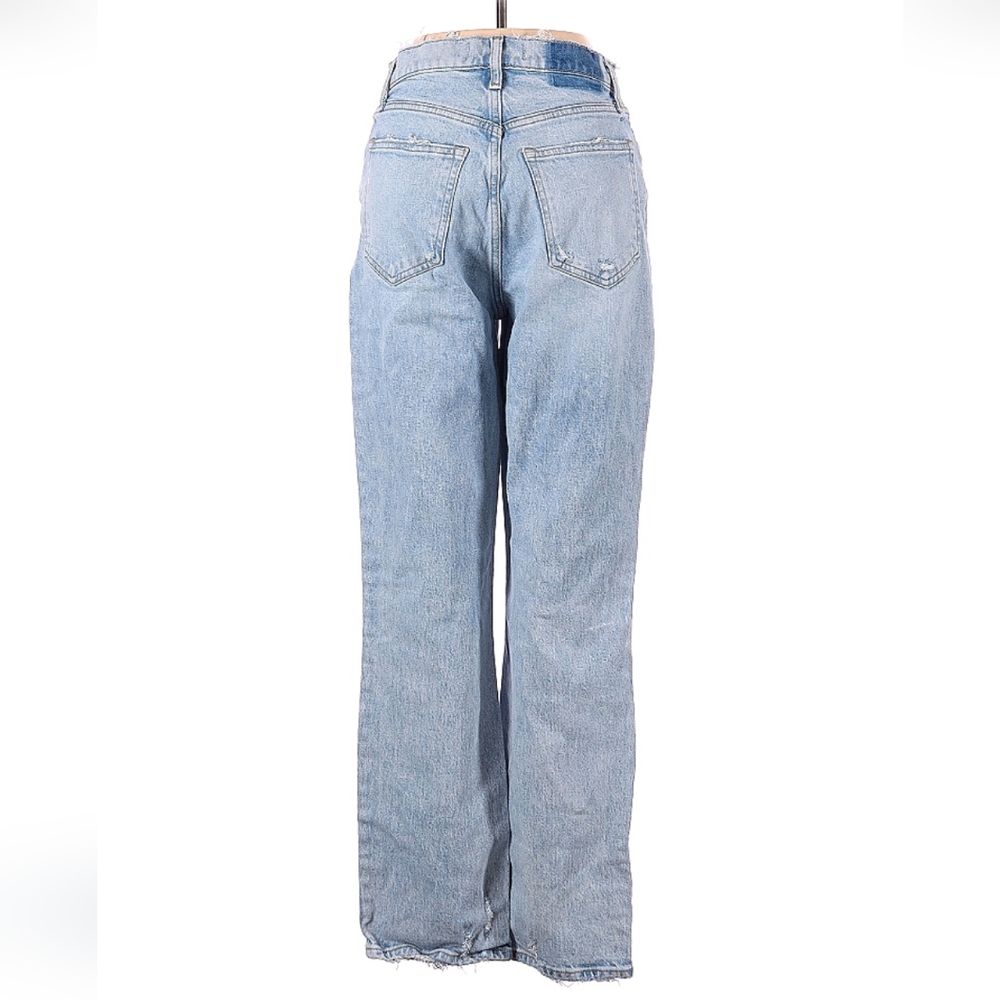 Abercrombie Curve Love The 90s Straight High Light Wash Frayed Hem Blue Jeans - Picture 2 of 10
